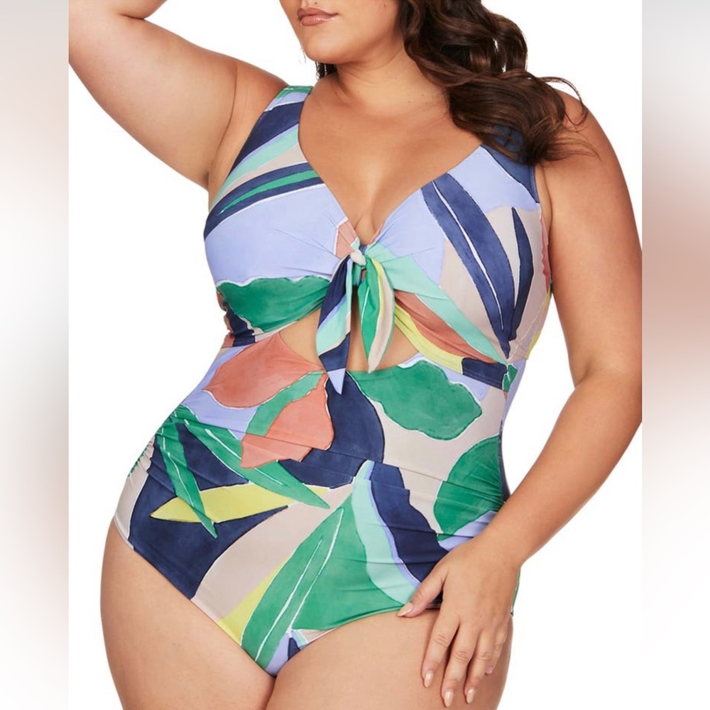 Artezans La Cessna D or DD cup one piece size 14